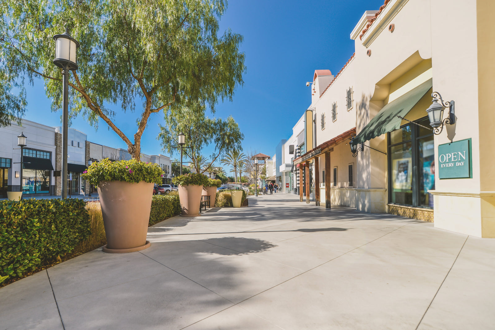 Revamp Your Commercial Property’s Exterior With The AL-NEW Anodized Aluminum Restoration Kit