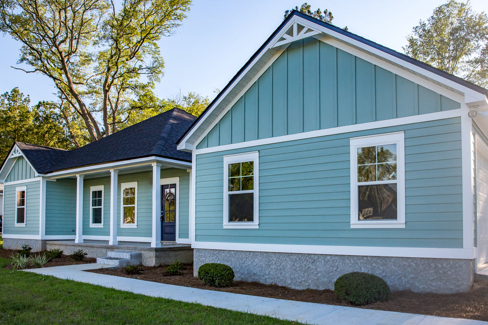 Enhance Your Home's Exterior with AL-NEW House Wash & Vinyl Siding Outdoor Cleaner